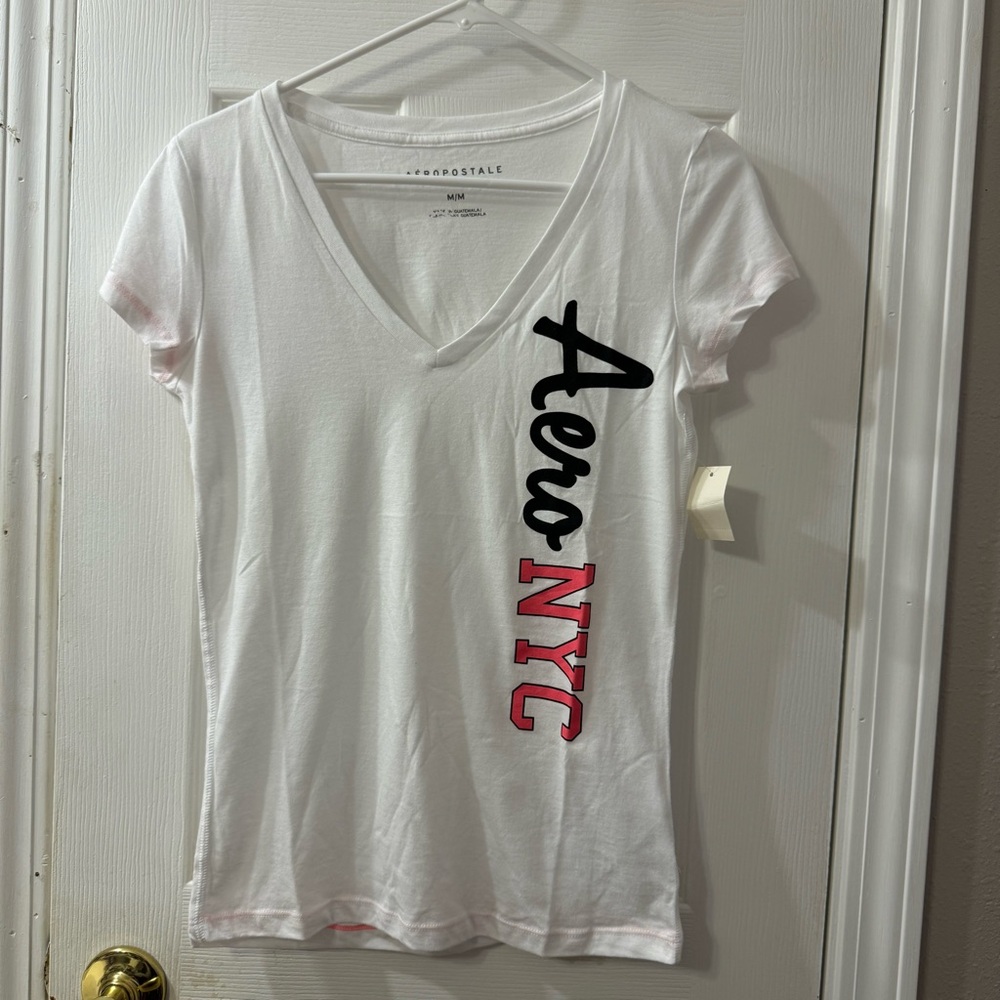 $20/2 NWT Aeropostale Short sleeves, White, Medium